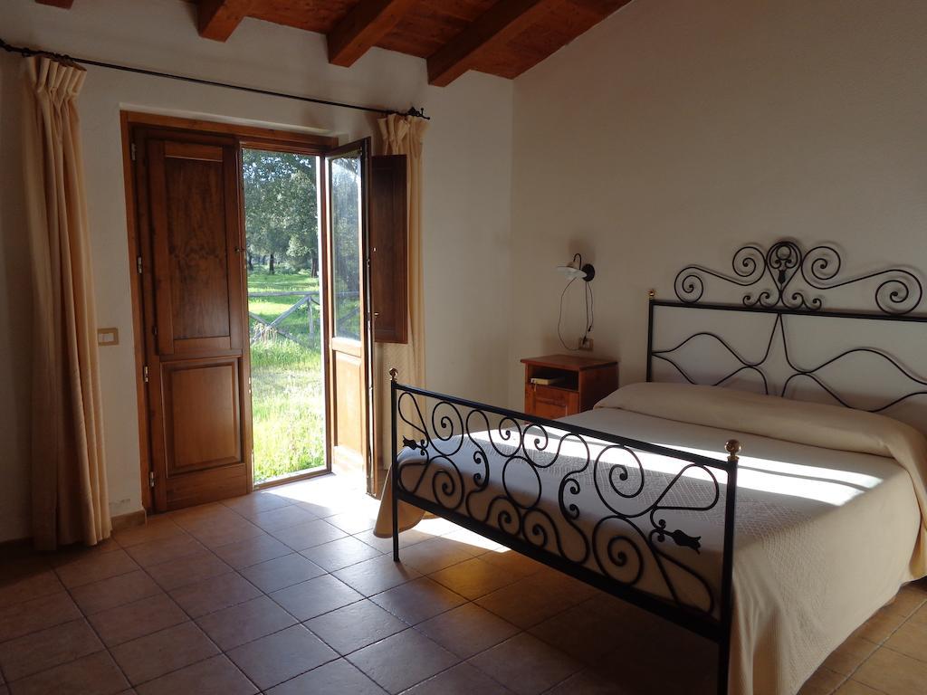 Hotel Su Baione Abbasanta Δωμάτιο φωτογραφία