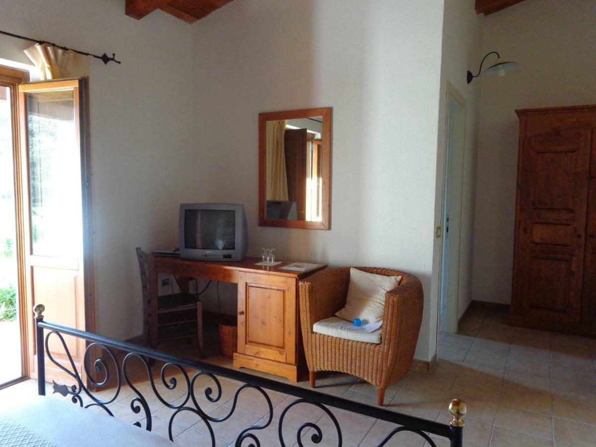 Hotel Su Baione Abbasanta Εξωτερικό φωτογραφία