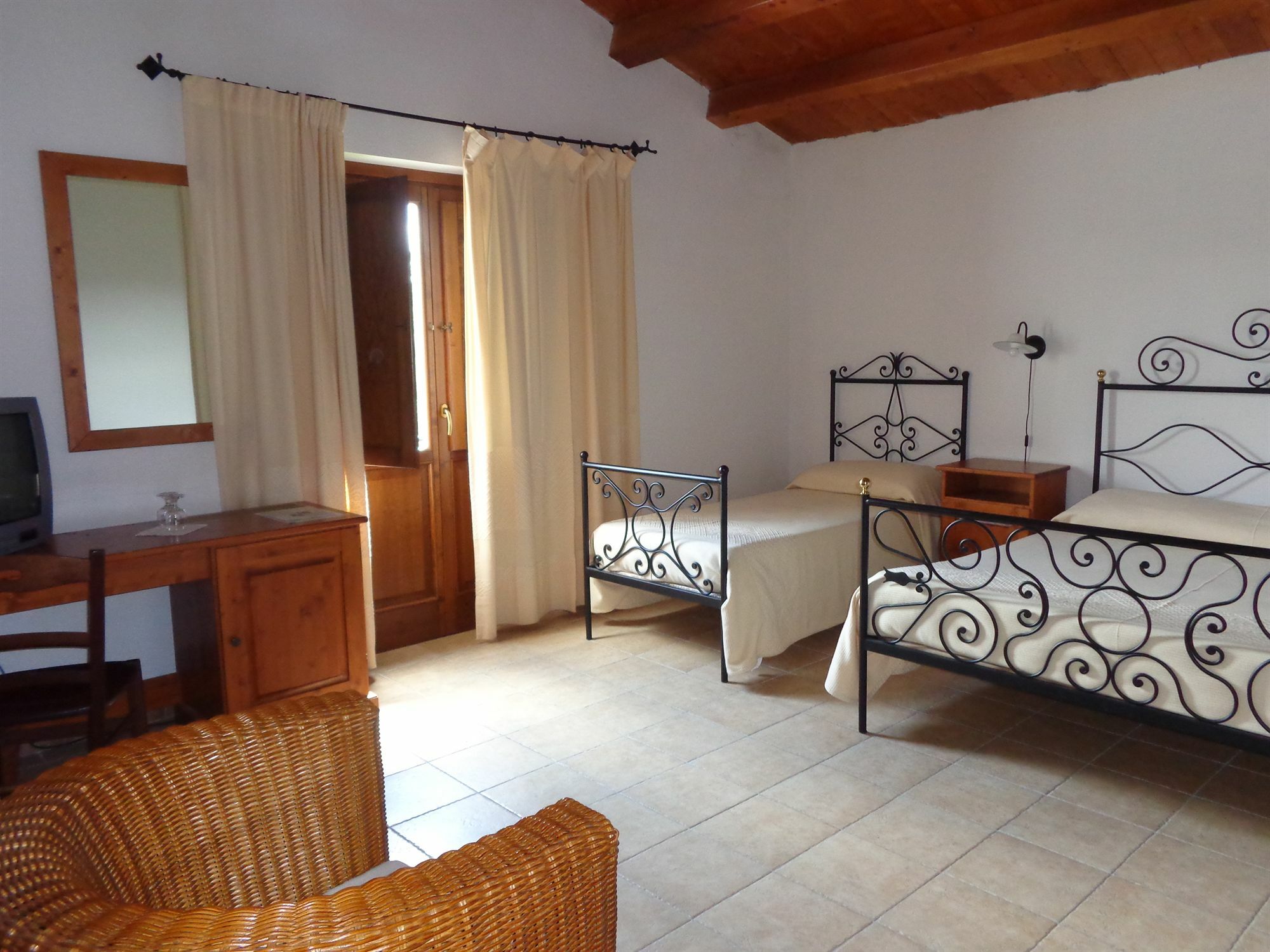 Hotel Su Baione Abbasanta Εξωτερικό φωτογραφία